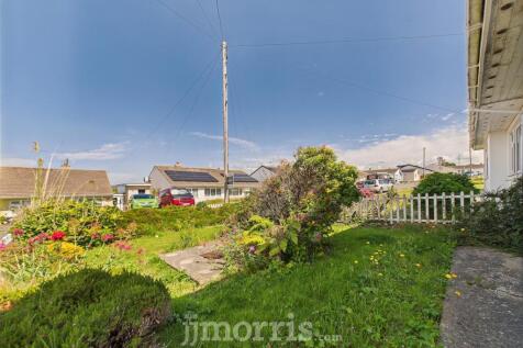 CAM02122G0-PR0335-STILL002.jpg