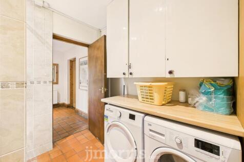 Utility / Shower Room