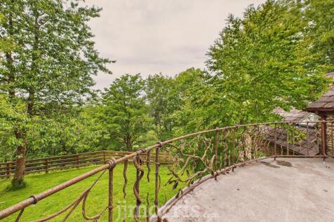 CAM05297G0-PR0057-STILL047.jpg