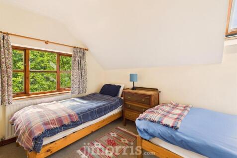 Sixth Bedroom