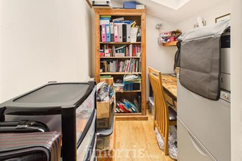 CAM05297G0-PR0071-STILL013.jpg