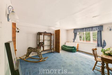 CAM05297G0-PR0075-STILL004.jpg