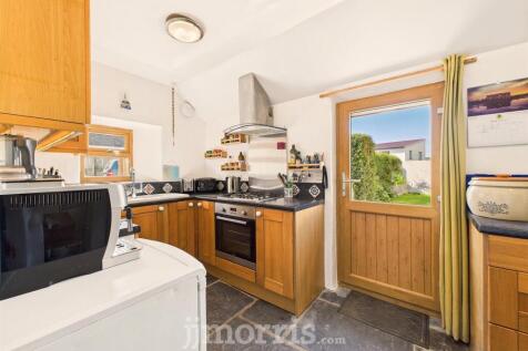 CAM05297G0-PR0079-STILL017.jpg