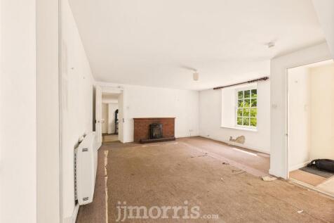 CAM05297G0-PR0077-STILL002.jpg