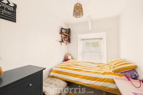 CAM05297G0-PR0081-STILL017.jpg