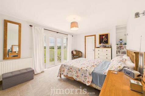 CAM05297G0-PR0091-STILL007.jpg