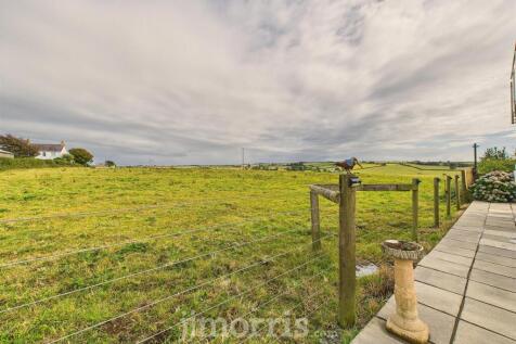 CAM05297G0-PR0091-STILL029.jpg
