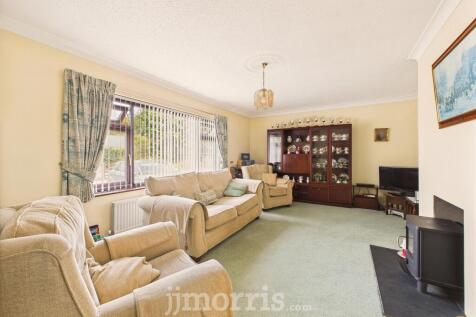 CAM05297G0-PR0084-STILL008.jpg