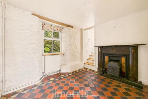 CAM05297G0-PR0093-STILL012.jpg
