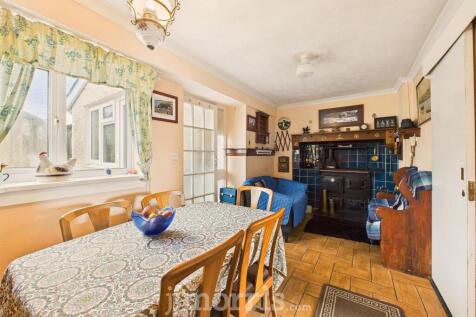CAM05297G0-PR0095-STILL012.jpg