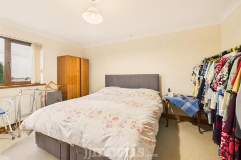 CAM05297G0-PR0101-STILL034.jpg