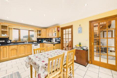 Kitchen/Breakfast  Room
