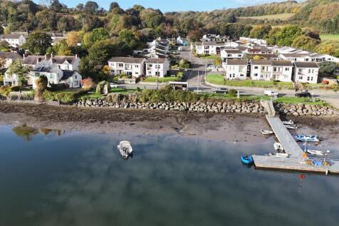 4 Glanteifion Flats, The Moorings St. Dogmaels, Ca