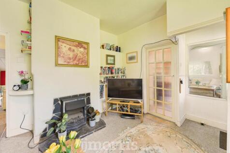 CAM05297G0-PR0061-STILL006.jpg