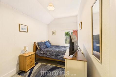 CAM05297G0-PR0061-STILL012.jpg