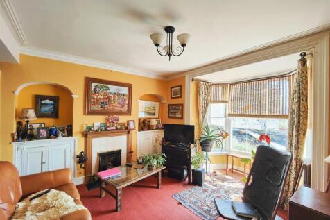 Sitting/Dining Room