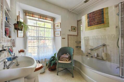 Utility/Bathroom