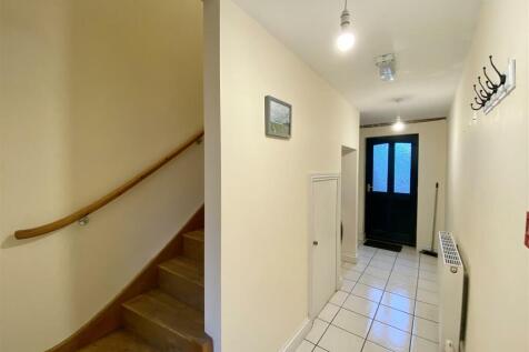 Side Entrance Hall