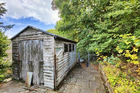 Timber Garden Shed (requiring attention)
