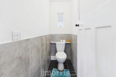 Separate WC