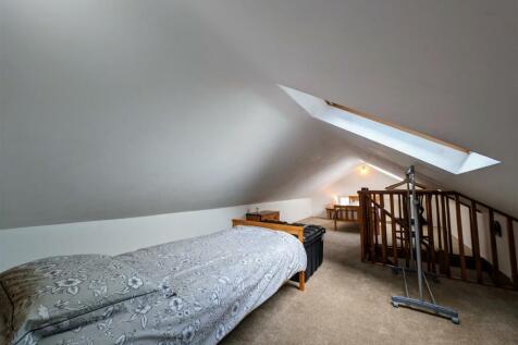 Bedroom 2/Workroom/Studio