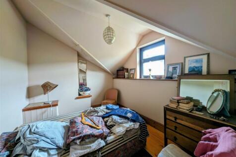 Bedroom 3 (Rear)