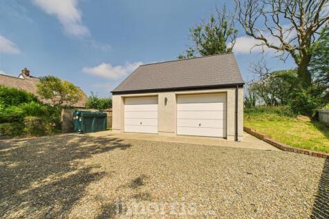 Double Garage