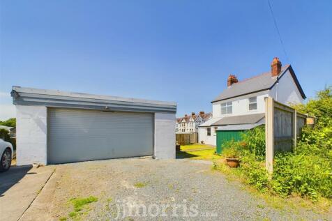 Double Garage