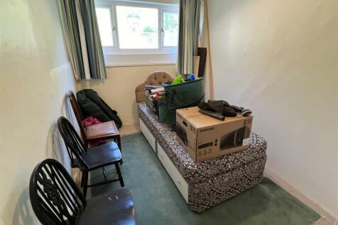 Bedroom 3/Study