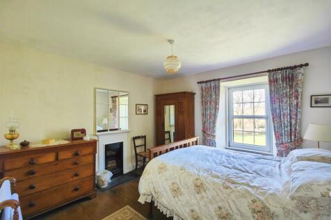Bedroom 2  (front)