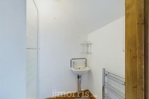 CAM02122G0-PR0133-STILL029.jpg