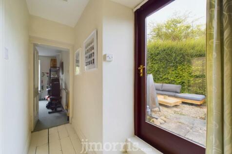 CAM02122G0-PR0152-STILL019.jpg