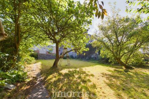 CAM02122G0-PR0164-STILL034.jpg