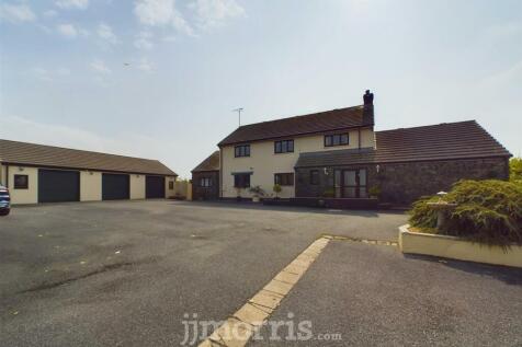 CAM02122G0-PR0167-STILL019.jpg