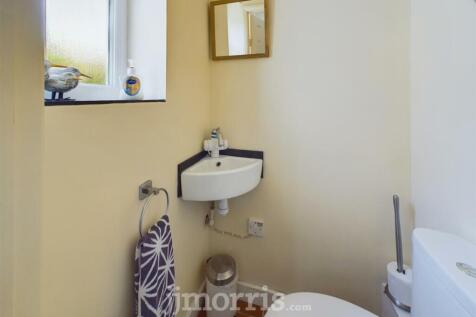 Separate WC