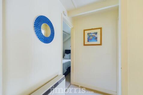 CAM02122G0-PR0168-STILL029.jpg