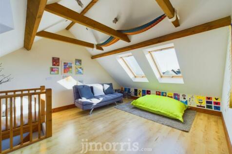 First Floor Studio/Games Room/Bedroom/Sitting Room