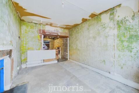 CAM02122G0-PR0186-STILL002.jpg