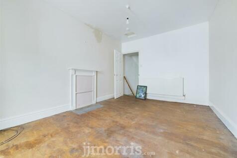 CAM02122G0-PR0186-STILL017.jpg