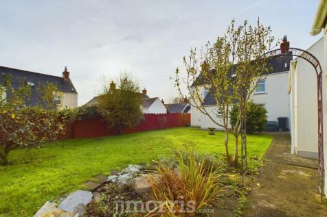 CAM02122G0-PR0190-STILL006.jpg