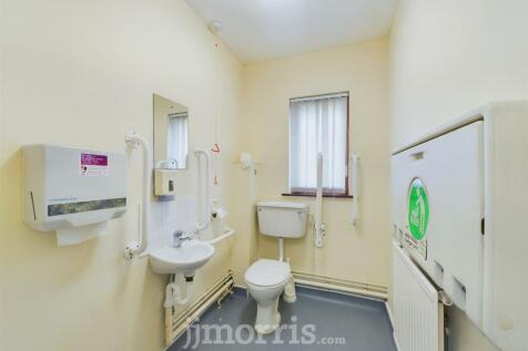 Separate WC