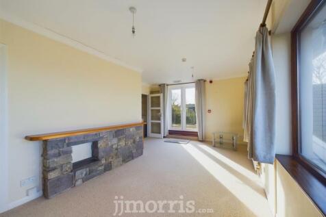 Sitting/Dining Room