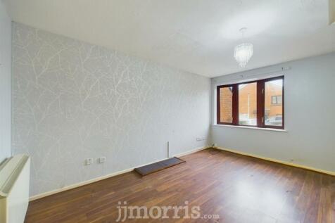 Sitting/Dining Room