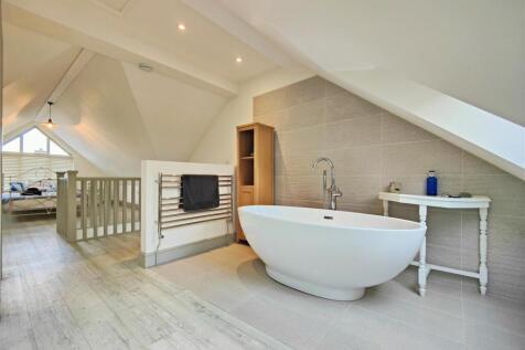 Bathroom Incorporating Dressing Area