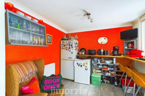 Snug/Breakfast Room