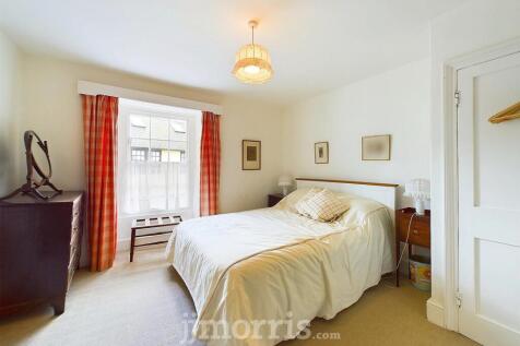 Bedroom 2 (Front)