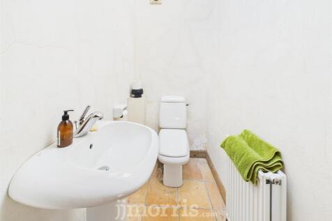 Separate WC