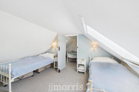 Study/Play Room/Bedroom 1