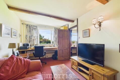 Study/Bedroom 4