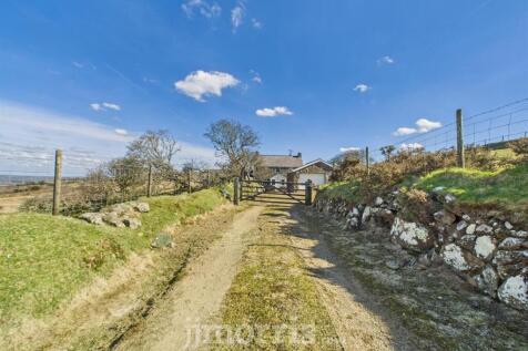 CAM02122G0-PR0263-STILL009.jpg